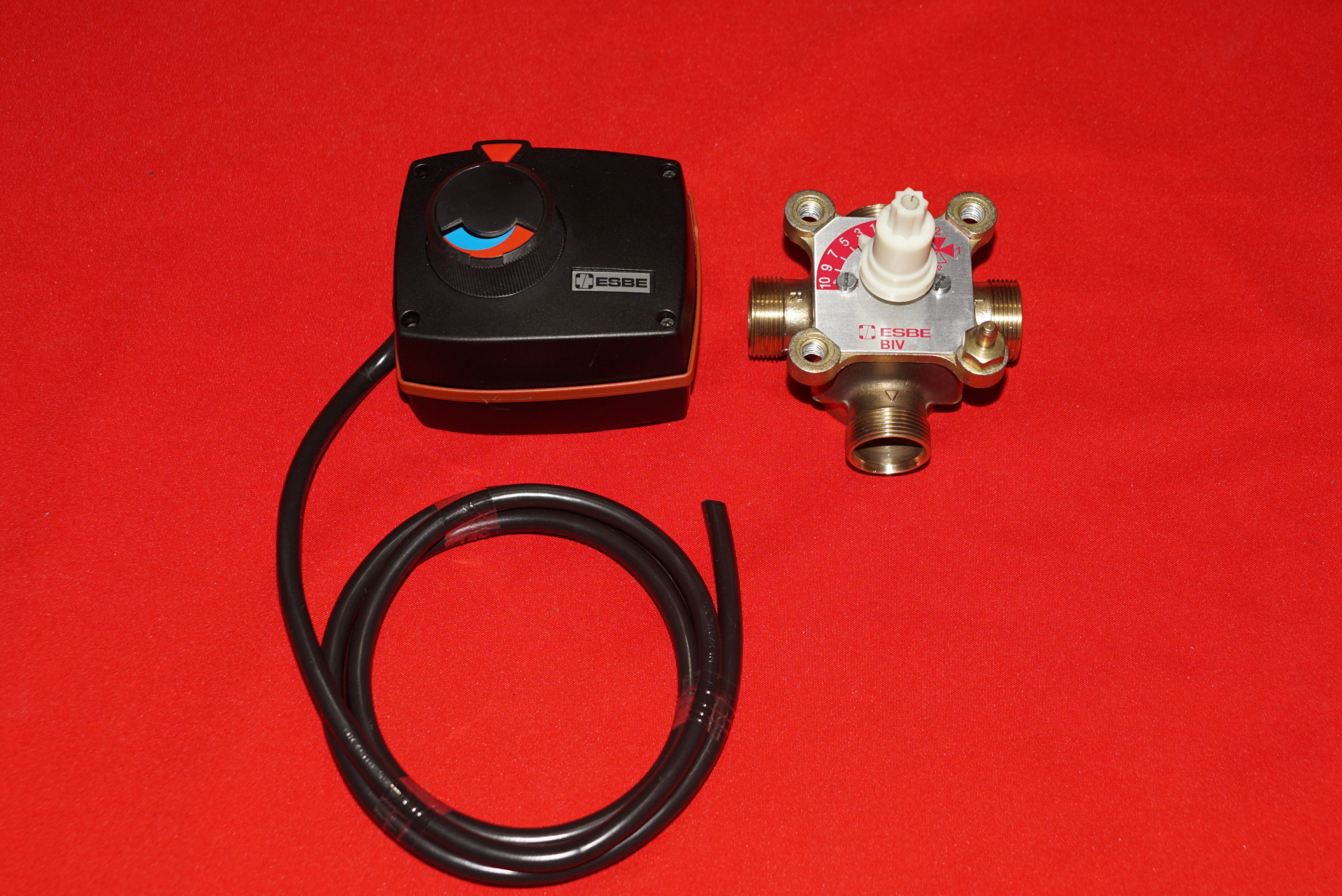 ESBE Stellmotor VC 4013, Antrieb inkl  3-Wege Ventil NEU