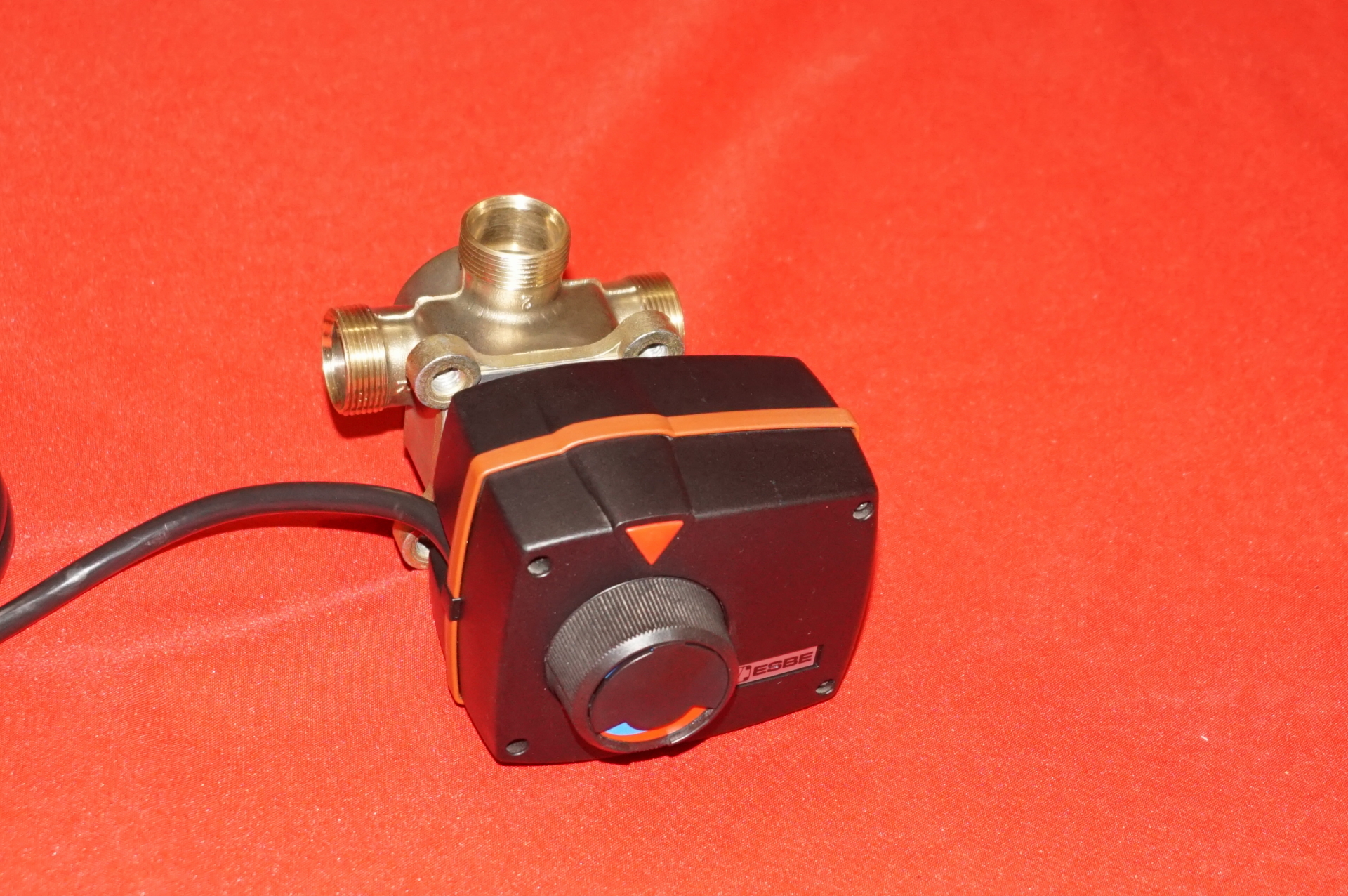 ESBE Stellmotor VC 4013, Antrieb inkl  3-Wege Ventil NEU