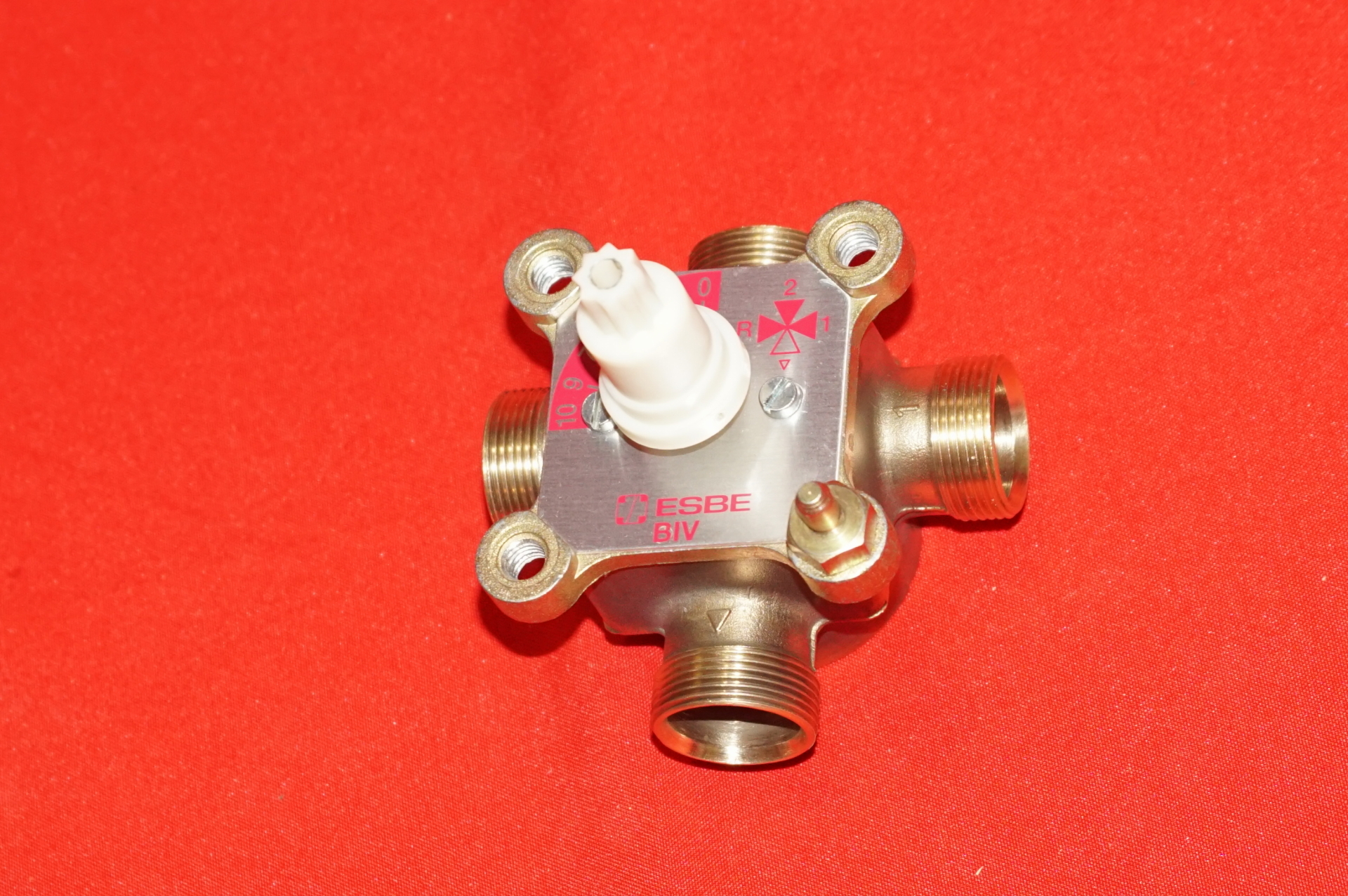 ESBE Stellmotor VC 4013, Antrieb inkl  3-Wege Ventil NEU