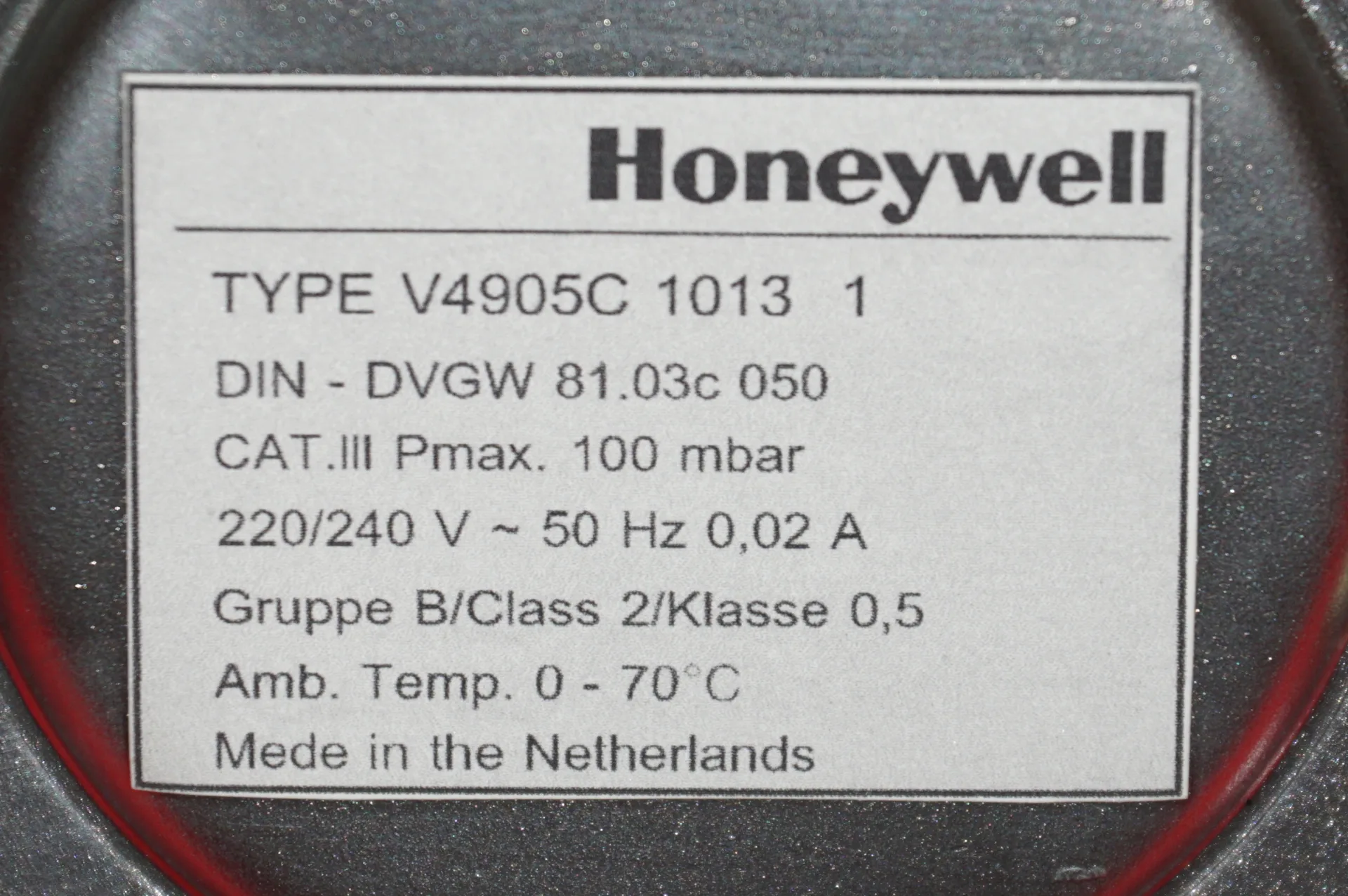 Honeywell Gaskombiregler V 4905C  1013 1