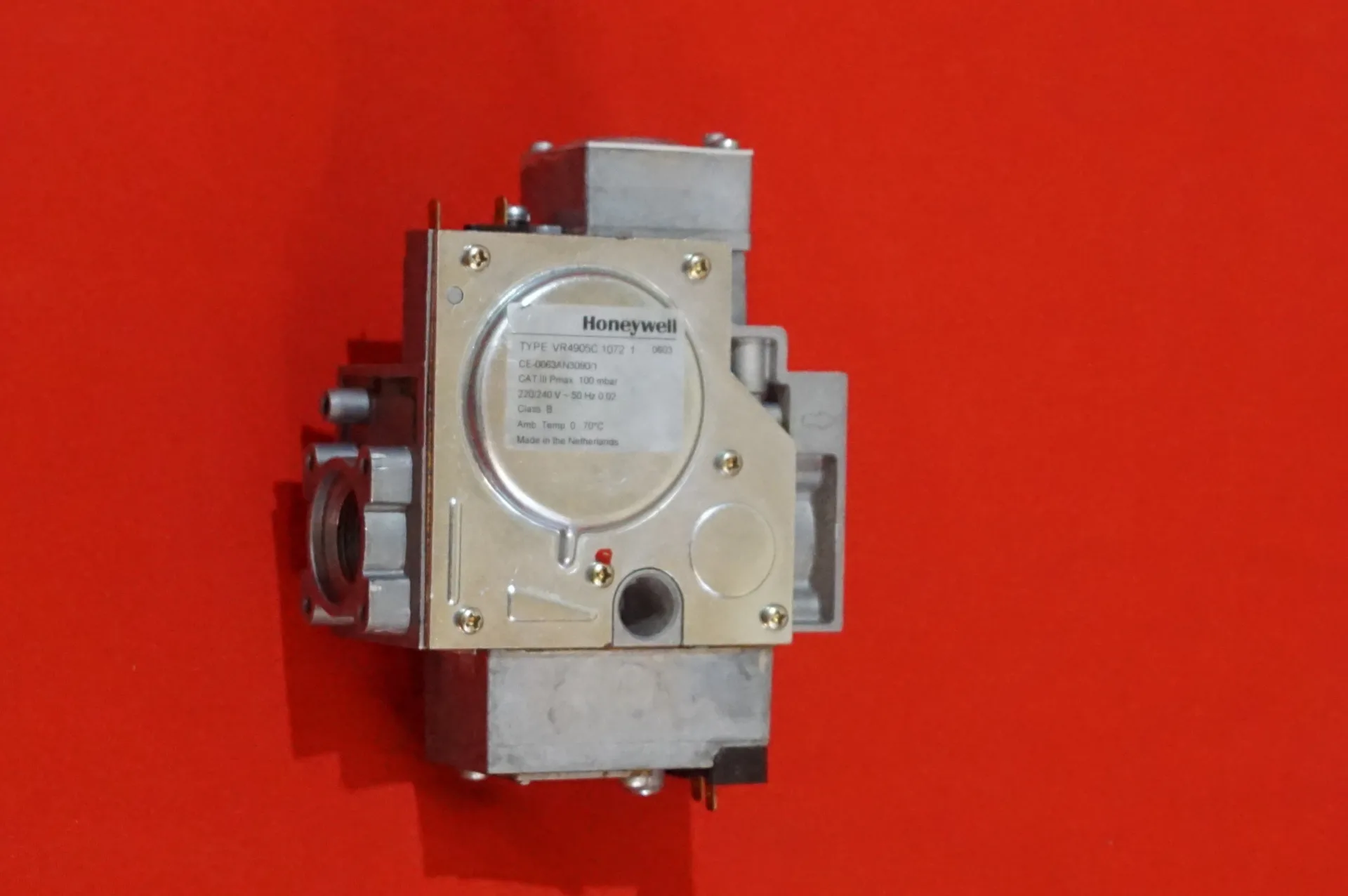 Honeywell Gaskombiregler VR 4905C 1072 1