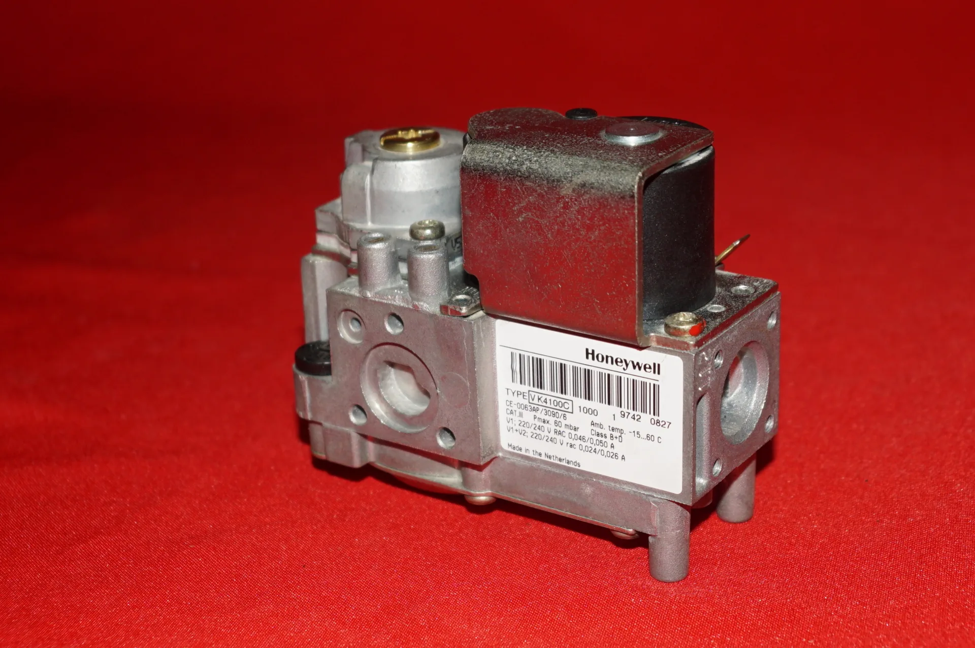 Honeywell / Resideo Gaskombiregler VK4100 C  UNBENUTZT
