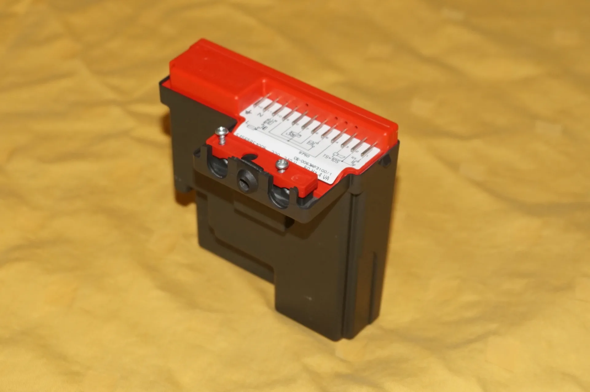 Honeywell S4565 BF 2005 Gasfeuerungsautomat