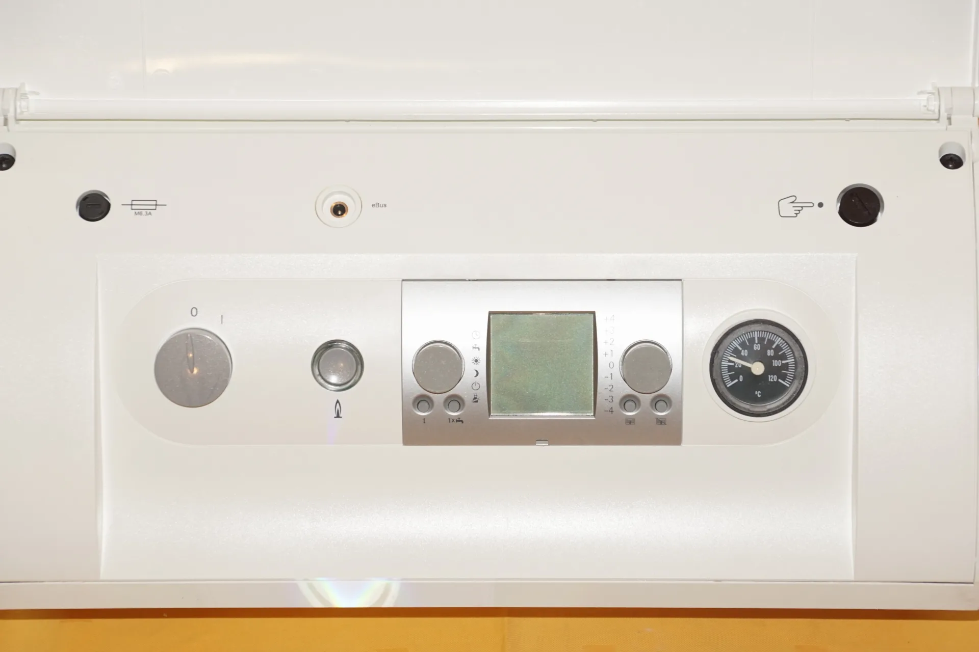 Wolf R3 8904990  R16  Kesselregelung mit Bedienmodul