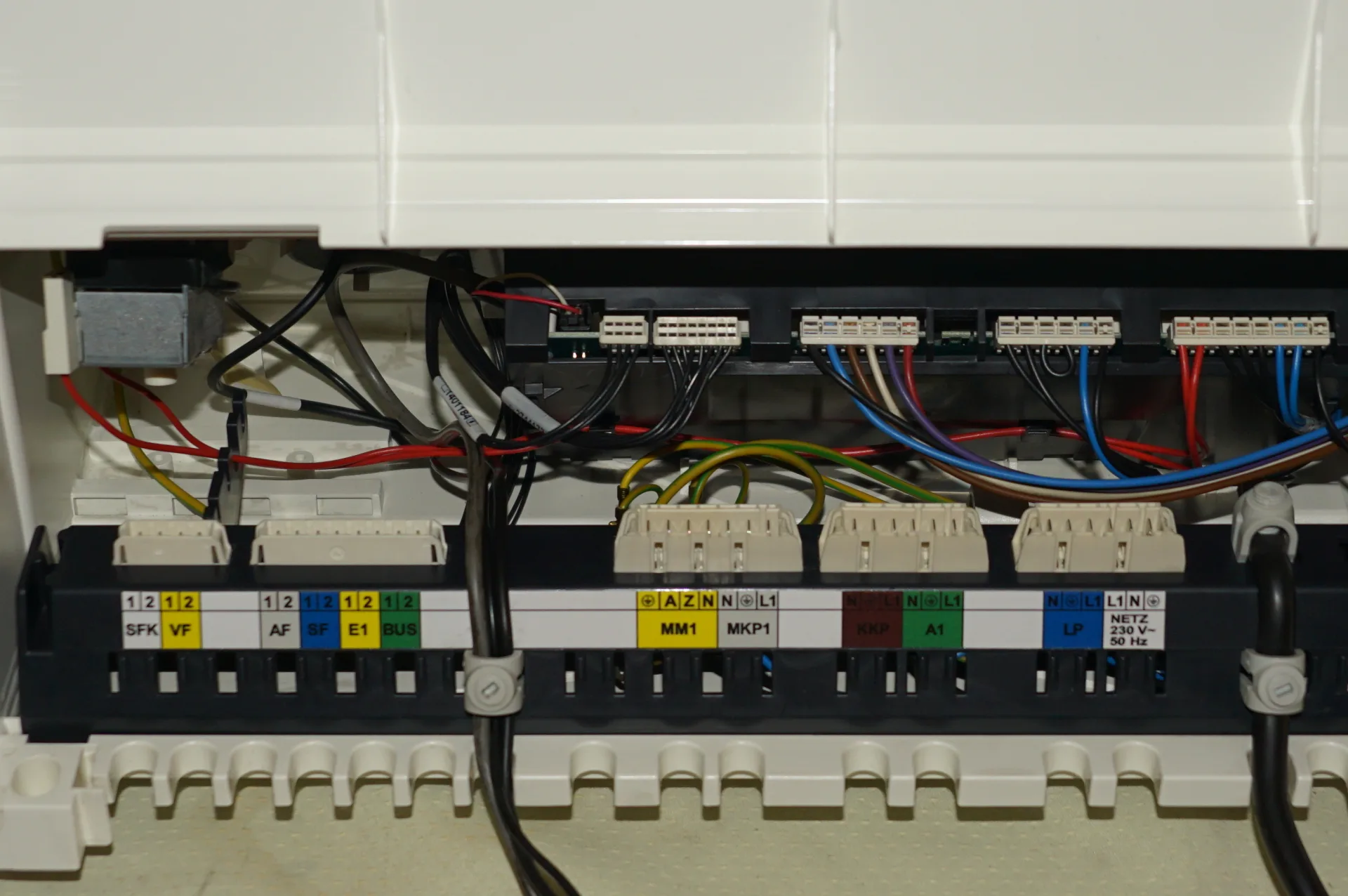 Wolf R3 8904990  R16  Kesselregelung mit Bedienmodul
