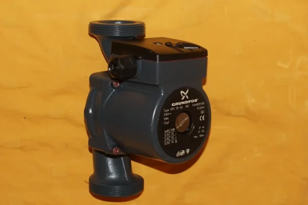Grundfos UPS 32 - 40 Heizkreispumpe