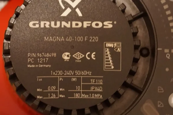 Grundfos Magna 40-100F Heizungspumpe – Bild 8
