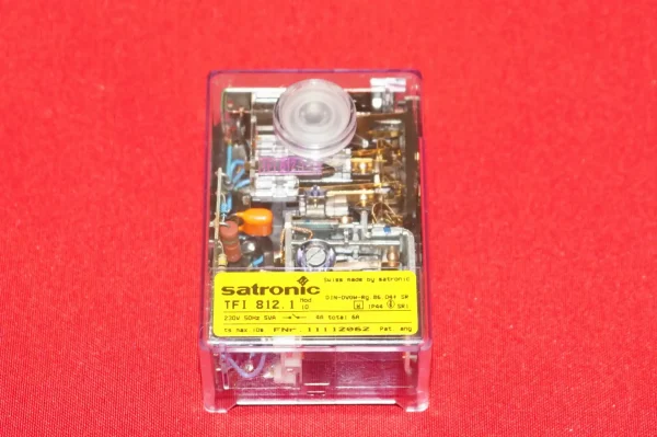 Satronic / Resideo Feuerungsautomat TFI 812.1 Mod. 10 – Bild 2