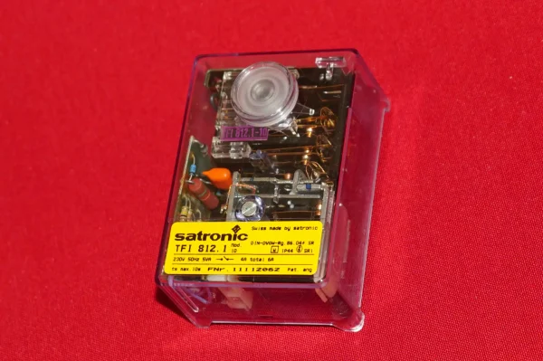 Satronic / Resideo Feuerungsautomat TFI 812.1 Mod. 10