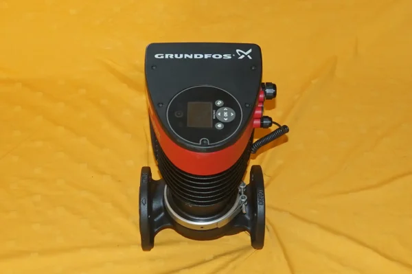 Grundfos Magna 3 50-60 F Heizungspumpe UNBENUTZT – Bild 2