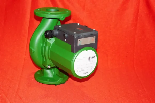 Wilo TOP S50/10 Heizkreispumpe 400/230V UNBENUTZT