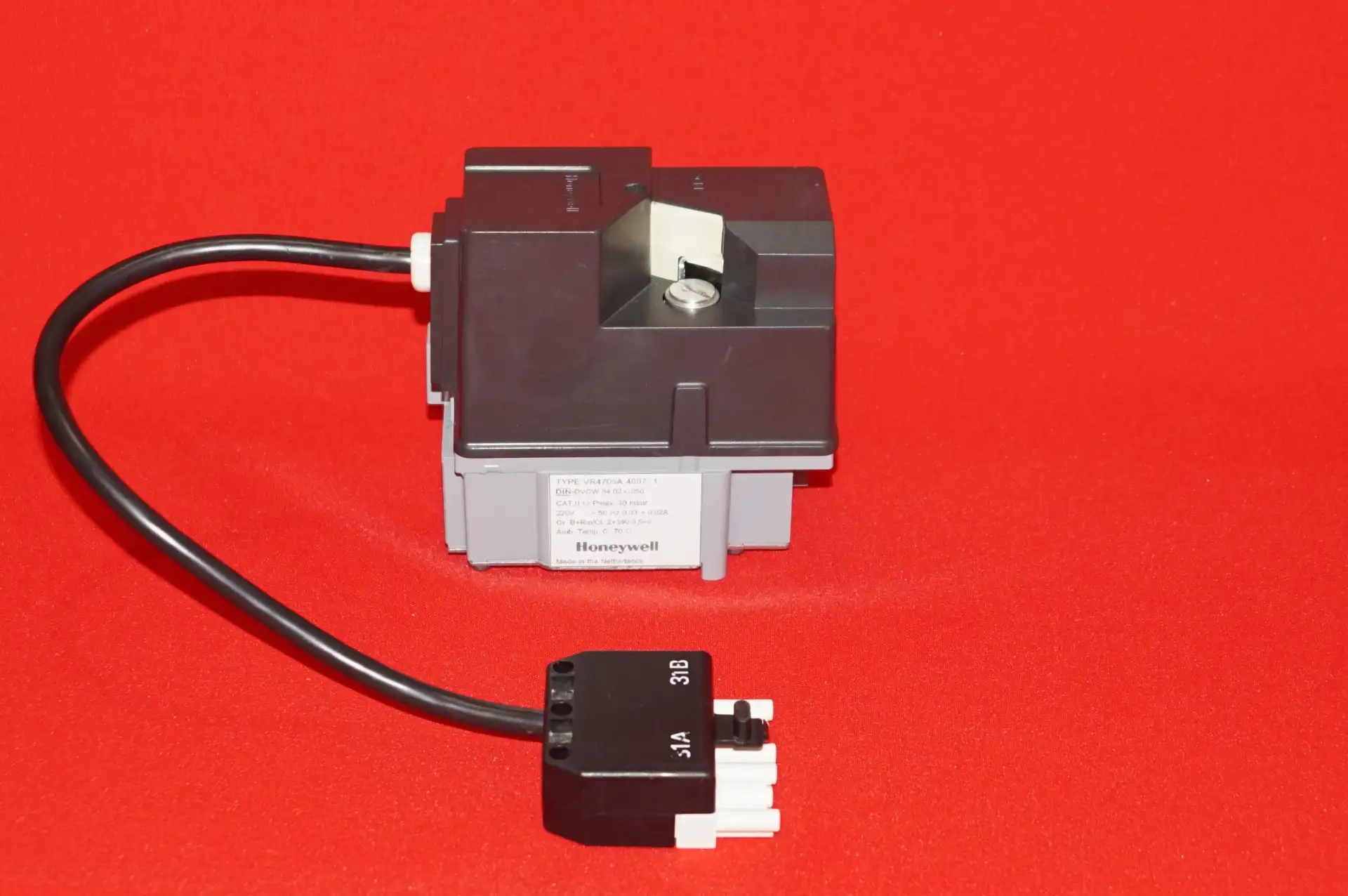 Honeywell Gaskombiregler VR4705A UNBENUTZT