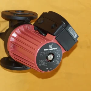 Grundfos UPS 32 - 30 F Heizungspumpe  UNBENUTZT