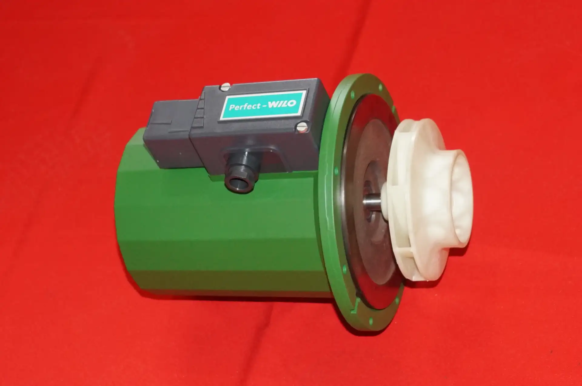 Wilo P 65/125r Heizkreispumpe UNBENUTZT